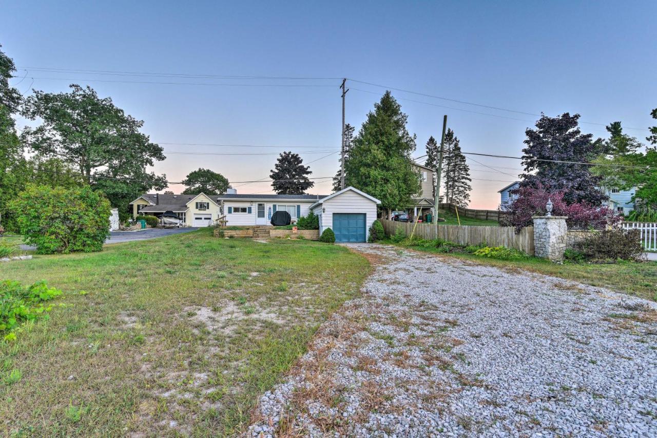 East Tawas Cabin With Lake Huron Access And Views Exterior foto
